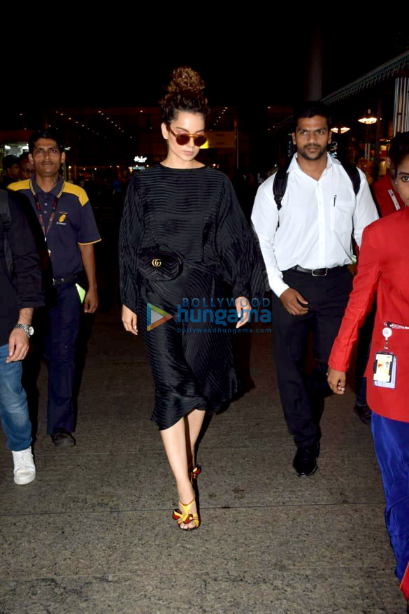 sidharth malhotra shraddha kapoor and gauahar khan snapped at the airport 005 2
