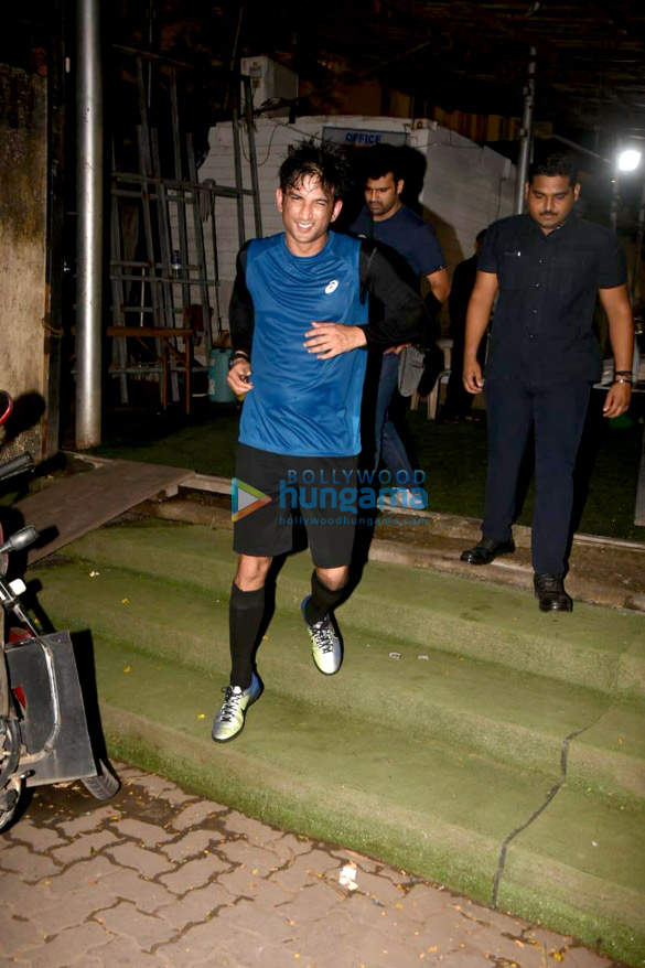 sushant singh rajput snapped after a soccer match in juhu 3