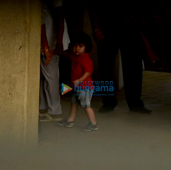 taimur ali khan spotted at playschool 4 2