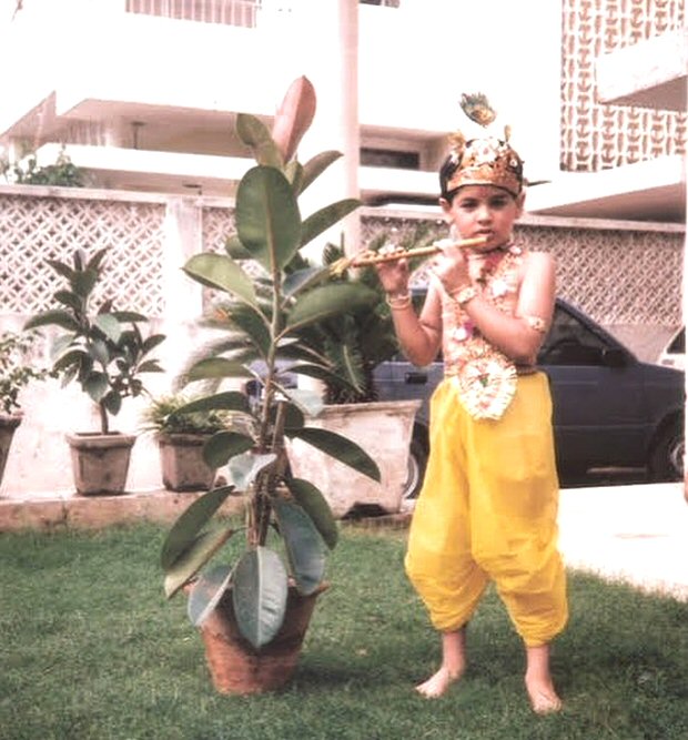 Throwback Sidharth Malhotra looks the CUTEST as Lord Krishna in this childhood picture