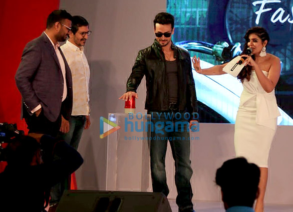 tiger shroff snapped at macho event 5