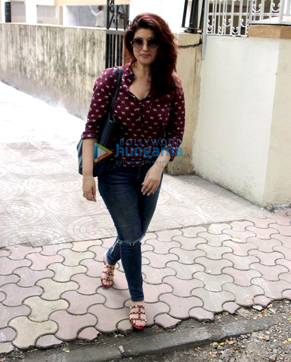 Twinkle Khanna snapped outside a clinic Twinkle Khanna snapped outside a clinic