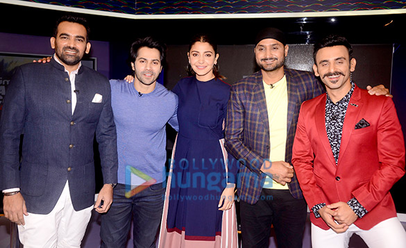 varun dhawan and anushka sharma visits star sports studio to promote the film sui dhaaga made in india on nerolac cricket live 2