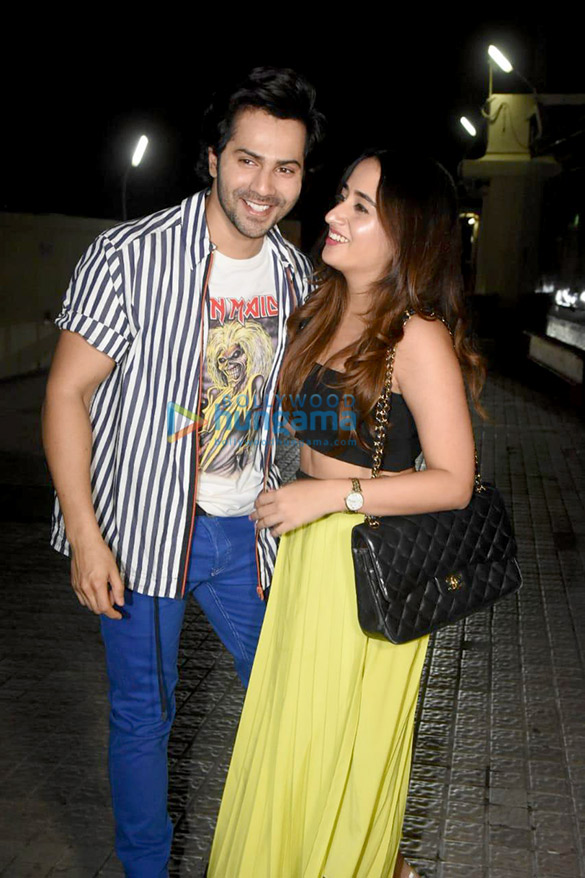 varun dhawan and other celebs grace the special screening of sui dhaaga made in india 6