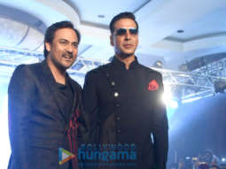 Akshay Kumar turns showstopper for Lalit Dalmia