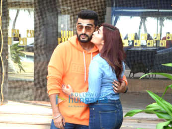 Arjun Kapoor and Parineeti Chopra snapped promoting their movie Namaste England at Novotel, Juhu