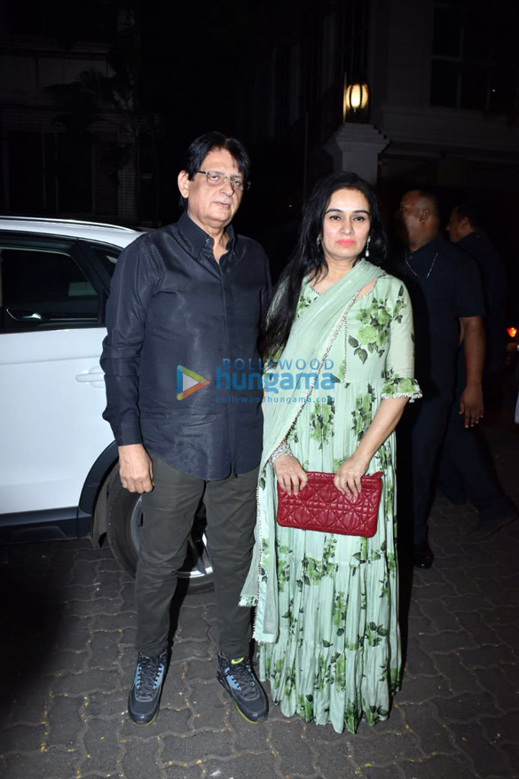 celebs celebrate karva chauth at anil kapoors house in juhu1 3