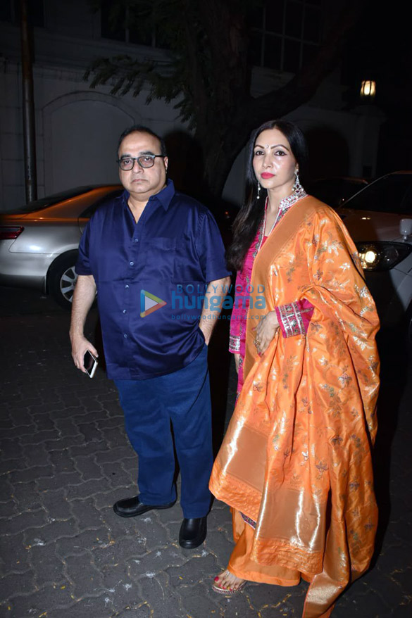 celebs celebrate karva chauth at anil kapoors house in juhu1 4