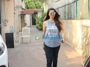 Daisy Shah snapped at Sohail Khan's office