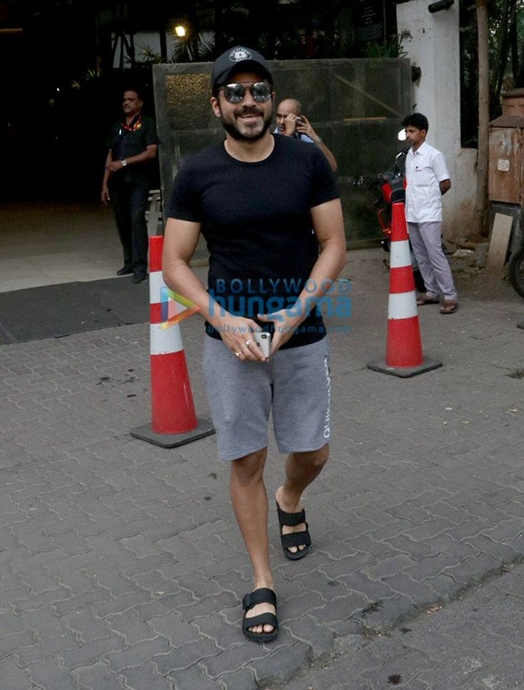 Emraan Hashmi spotted at Otters Club in Bandra Emraan Hashmi spotted at Otters Club in Bandra