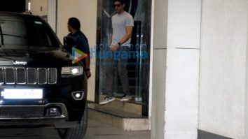 Farhan Akhtar spotted at the gym in Bandra