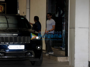 Farhan Akhtar spotted at the gym in Bandra
