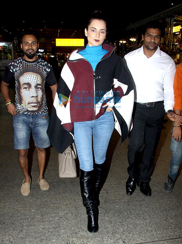 kangana ranaut snapped at the airport 5 4