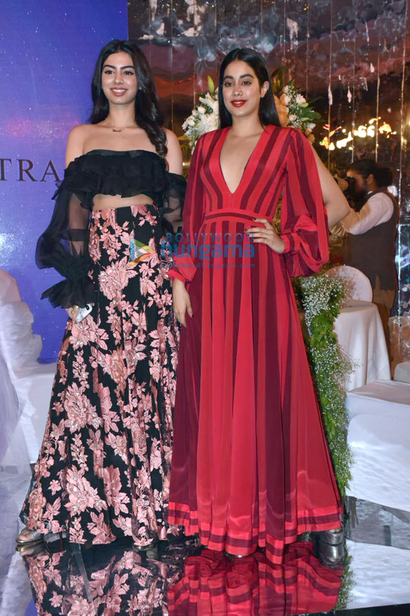 kiara advani kartik aaryan janhvi kapoor and others walk the ramp for manish malhotras fashion show 3