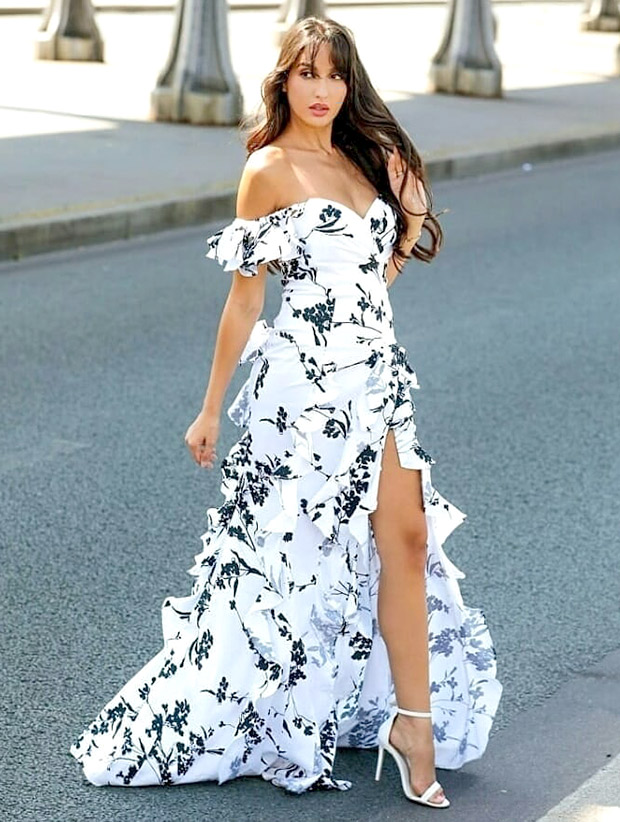 Nora Fatehi in Fashion Nova in Dubai (5)