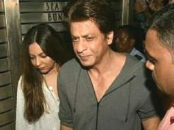 Shah Rukh Khan protecting Gauri from the paps personifies their TIMELESS ROMANCE