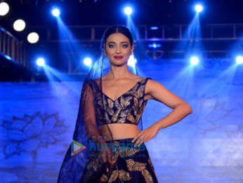 Soha Ali Khan, Swara Bhaskar and others walk the ramp at The Wedding Junction Festive Show