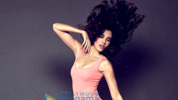 Celebrity Photo Of Sonnalli Seygall