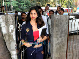 Suhana Khan, Khushi Kapoor, Anjini Dhawan and Karuna Dhawan snapped outside Kromakay Salon in Juhu