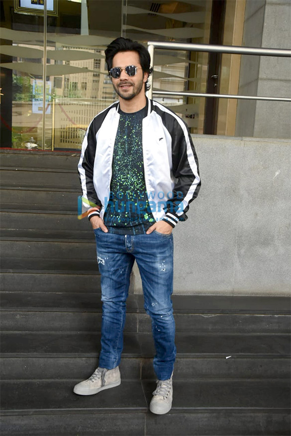 varun dhawan and anushka sharma grace the success press conference of sui dhaaga made in india 3