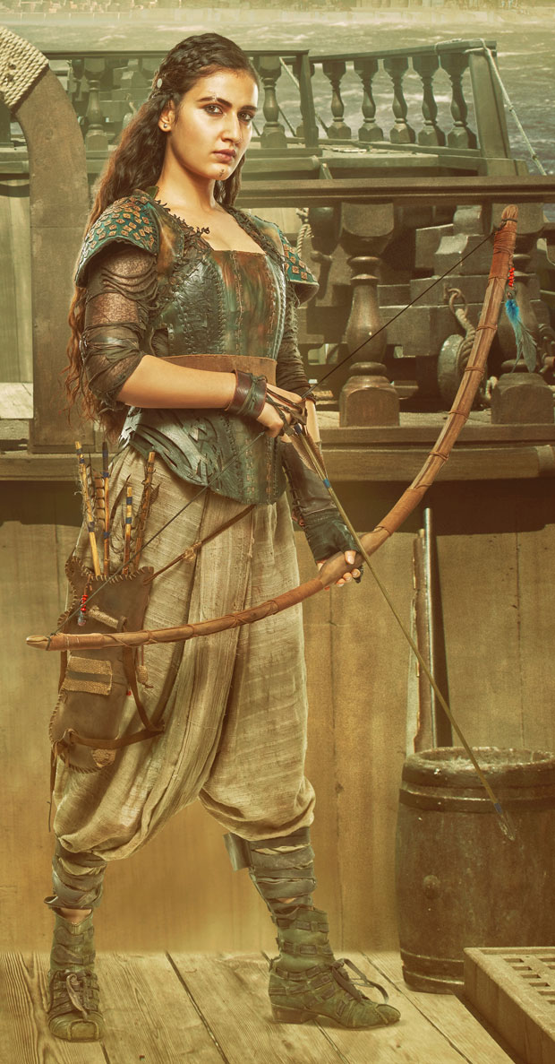 WOAH! Here’s how long Fatima Sana Shaikh took daily to become Zafira for Thugs of Hindostan! WOAH! Here’s how long Fatima Sana Shaikh took daily to become Zafira for Thugs of Hindostan!