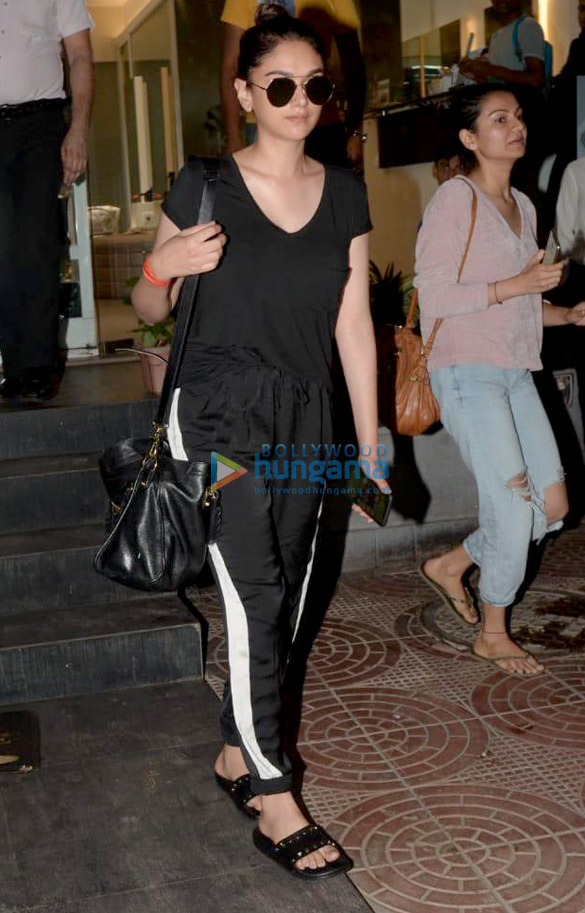 aditi rao hydari spotted at a salon in khar 3