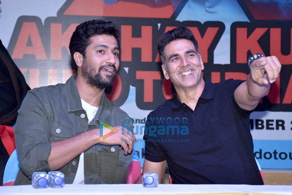 akshay kumar vicky kaushal and mouni roy snapped at kudo tournament 1