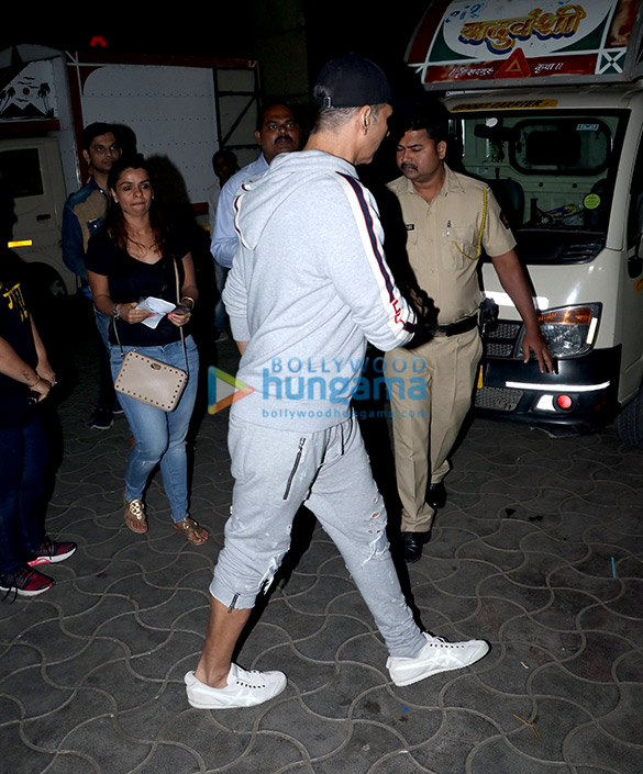 akshay kumar snapped post practise for lux golden rose awards 3