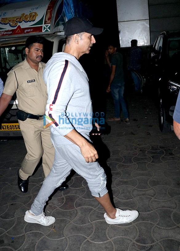 akshay kumar snapped post practise for lux golden rose awards 4