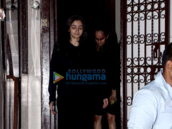 Alia Bhatt snapped at Shankar Mahadevan's dubbing studio (2)