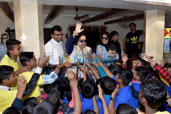 bappi lahiri snapped during 65th birthday celebrations at ample mission at lahiri house juhu 2