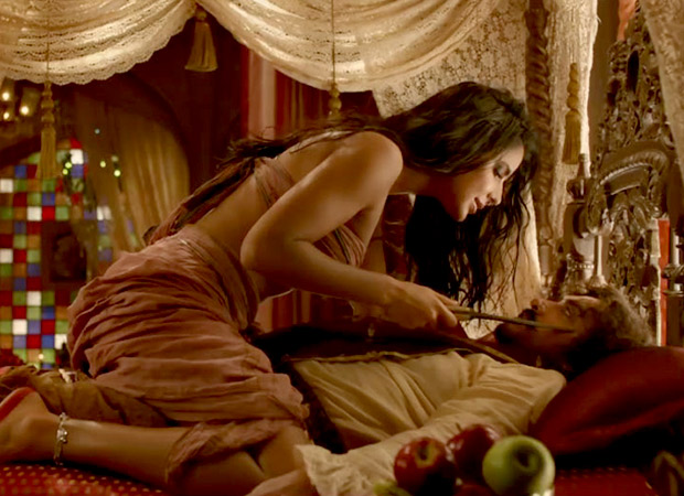 Box Office Thugs Of Hindostan Day 2 in overseas