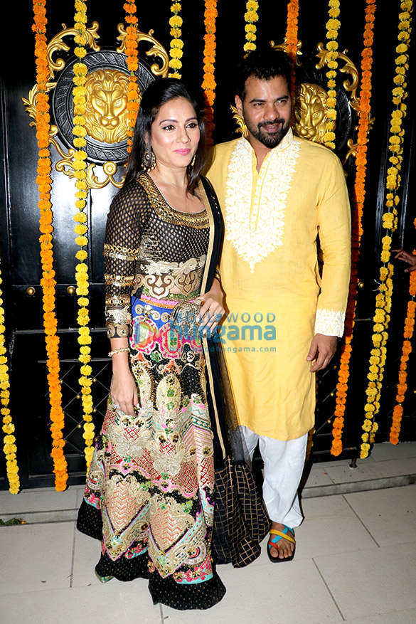celebs grace ekta kapoors diwali bash 18 2