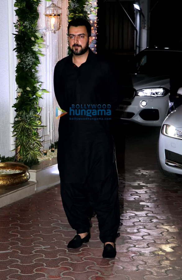 celebs grace shilpa shettys diwali party 10