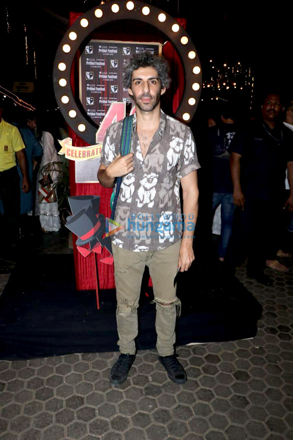 celebs grace the prithvi film festival 15