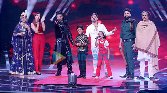 himesh reshammiya guru randhawa and neha bhasin snapped on sets of the reality show love me india 1 3