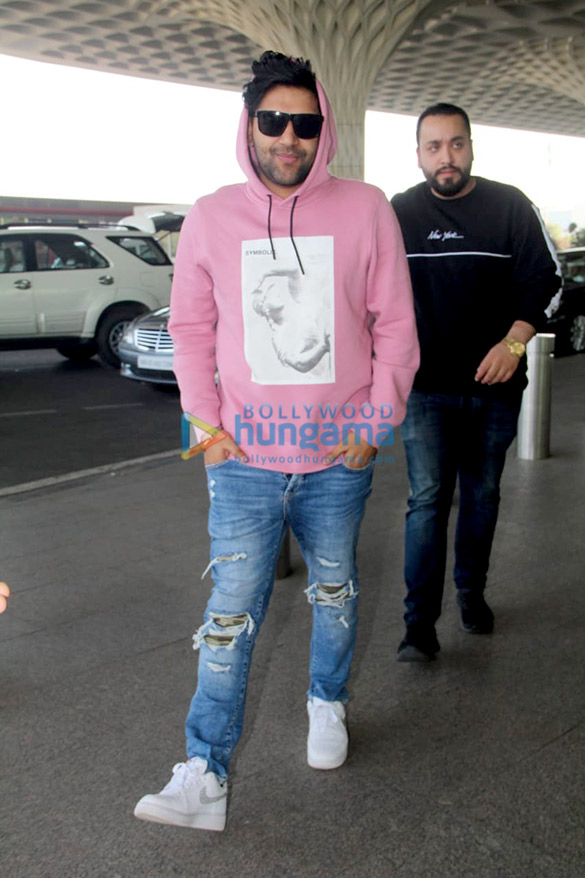 ileana dcruz daisy shah and others snapped at the airport 2