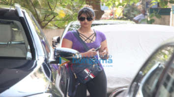 Ileana D’Cruz, Kriti Sanon and Ananya Pandey spotted at a clinic