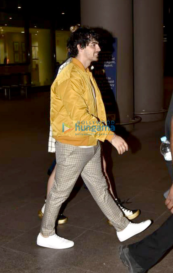 joe jonas and sophie turner arrive in india for priyanka chopra nick jonas wedding 3