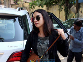 Kareena Kapoor Khan & Aditi Rao Hydari snapped outside the gym