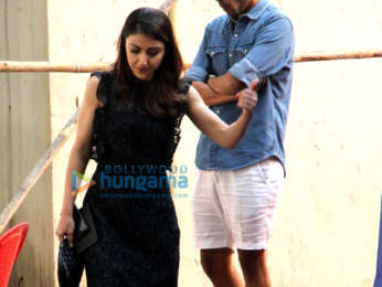 Kareena Kapoor Khan and Soha Ali Khan spotted at Mehboob Studio in Bandra