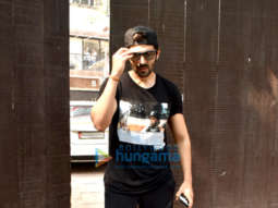 Kartik Aaryan snapped outside a gym in Juhu