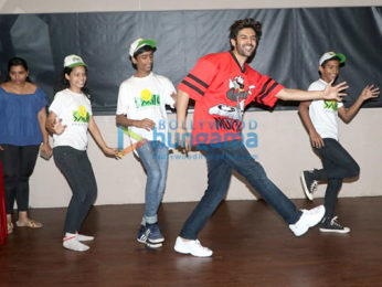 Kartik Aaryan snapped spending Children’s Day with kids from Smile Foundation at Smash