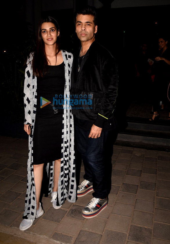 kriti sanon karan johar and others spotted after dinner in bandra 5
