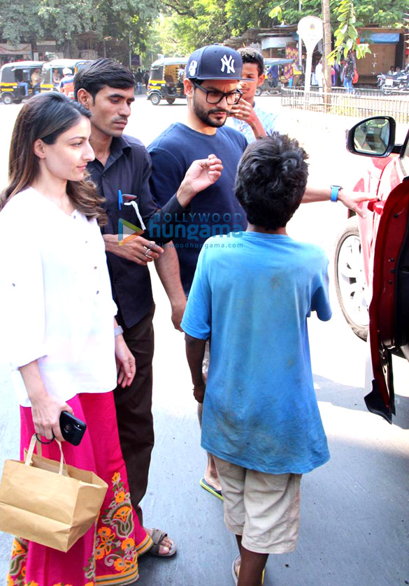 Kunal Khemu and Soha Ali Khan spotted at Bastian in Bandra Kunal Khemu and Soha Ali Khan spotted at Bastian in Bandra