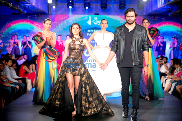 Nushrat Bharucha walk the ramp for Swapnil Shinde’s at Mysore Fashion week season 5 Nushrat Bharucha walk the ramp for Swapnil Shinde’s at Mysore Fashion week season 5