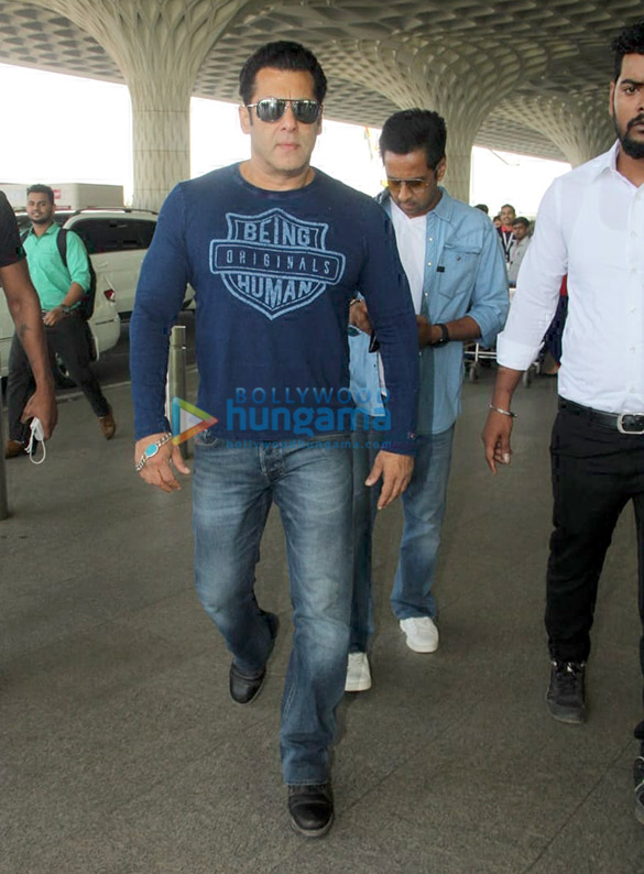 Salman Khan, Madhur Bhandarkar and others snapped at the airport