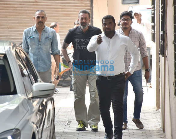 sanjay dutt spotted at a clinic 2