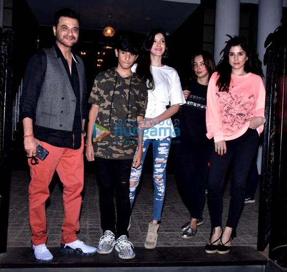 sanjay kapoor snapped with family at soho house in juhu 5