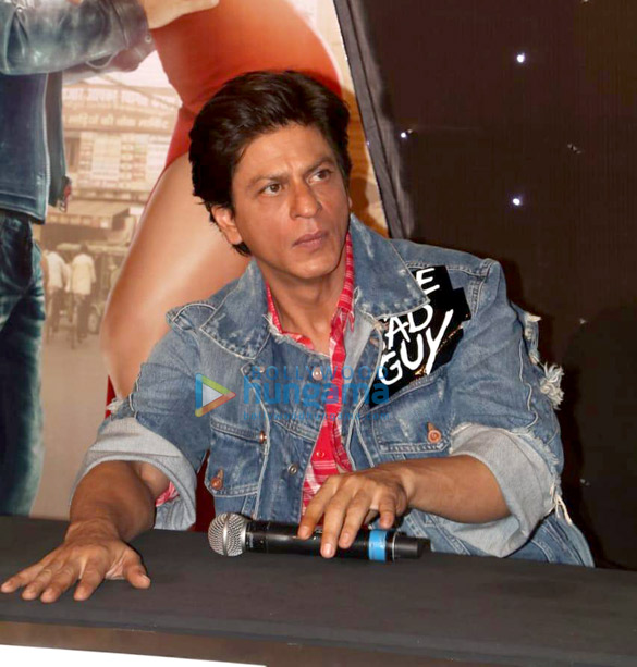 shah rukh khan anushka sharma katrina kaif snapped at zero trailer launch 6